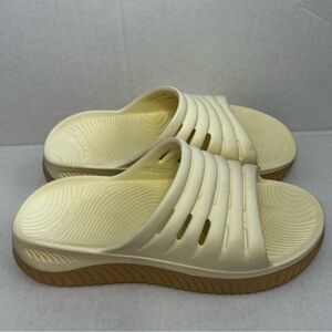 KUAILU Recovery Plantar Fasciitis support sandals women’s size 9